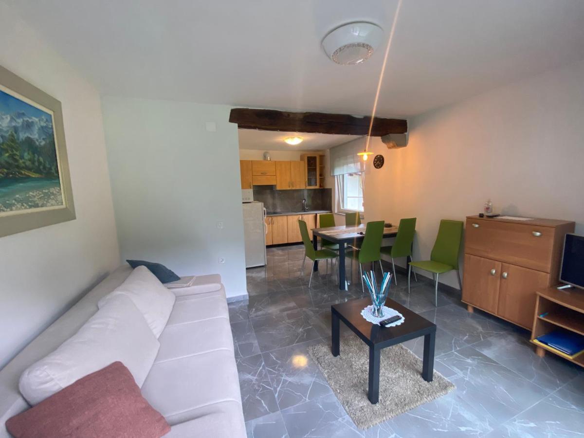 Apartment Konavec Кобарід Екстер'єр фото